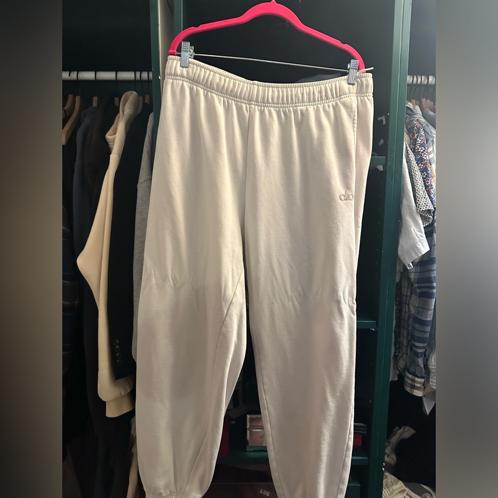Alo sweatpants